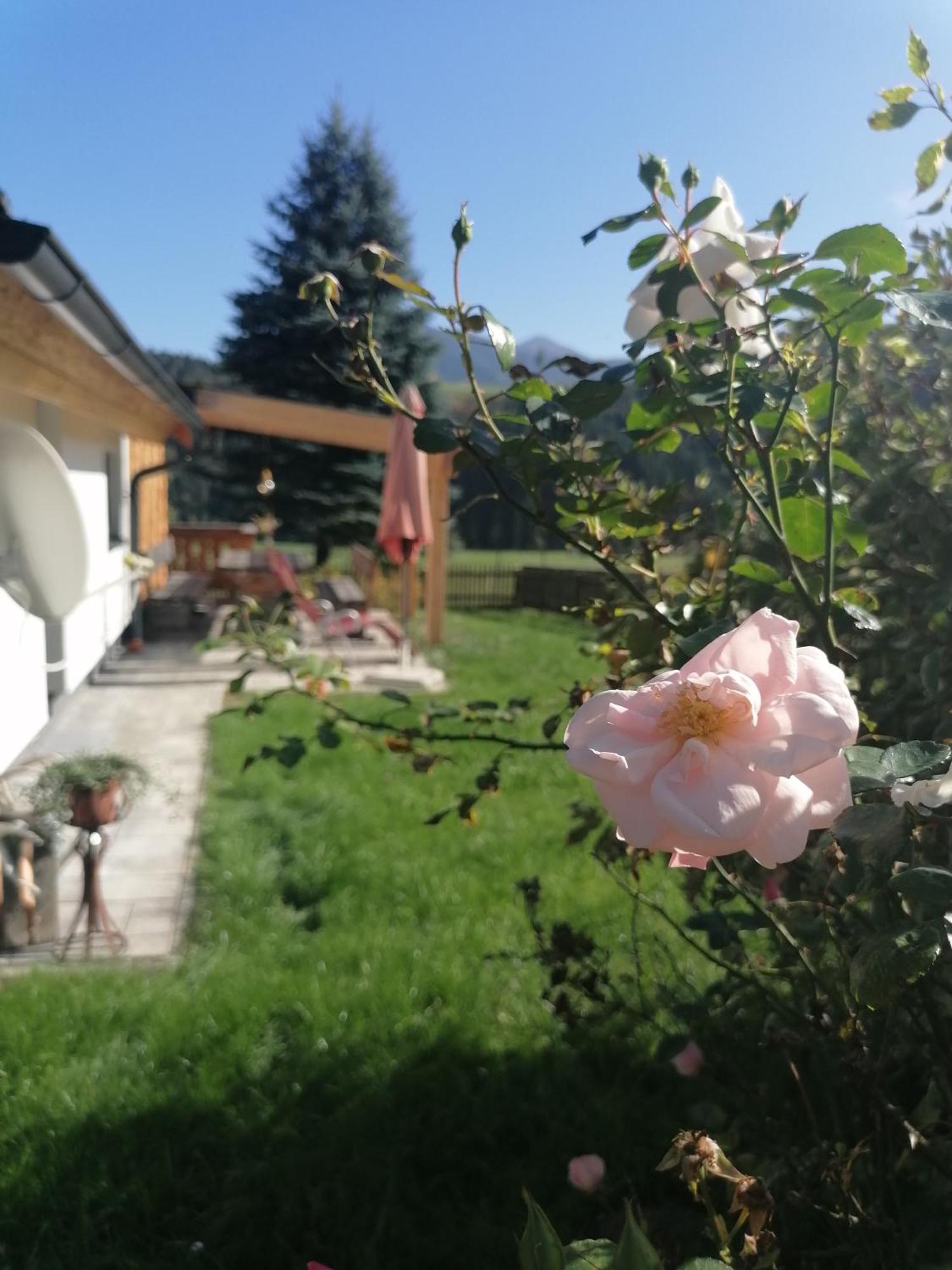 Strausshaus Villa Grobming Exteriör bild